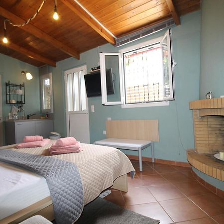 Pikinas Studios Near Ath Airport Markópoulon 外观 照片