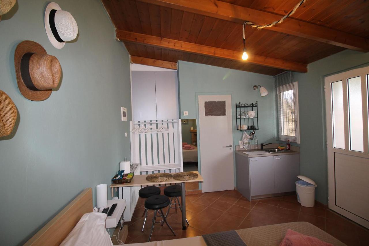 Pikinas Studios Near Ath Airport Markópoulon 外观 照片