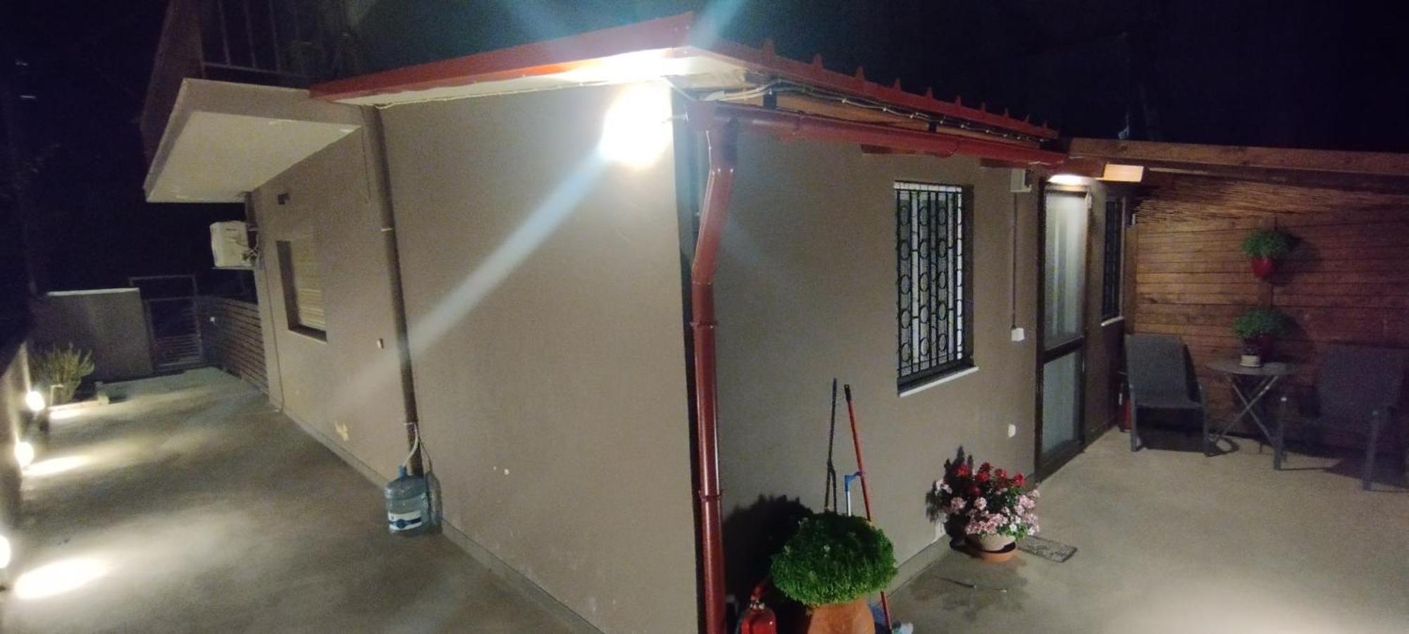 Pikinas Studios Near Ath Airport Markópoulon 外观 照片